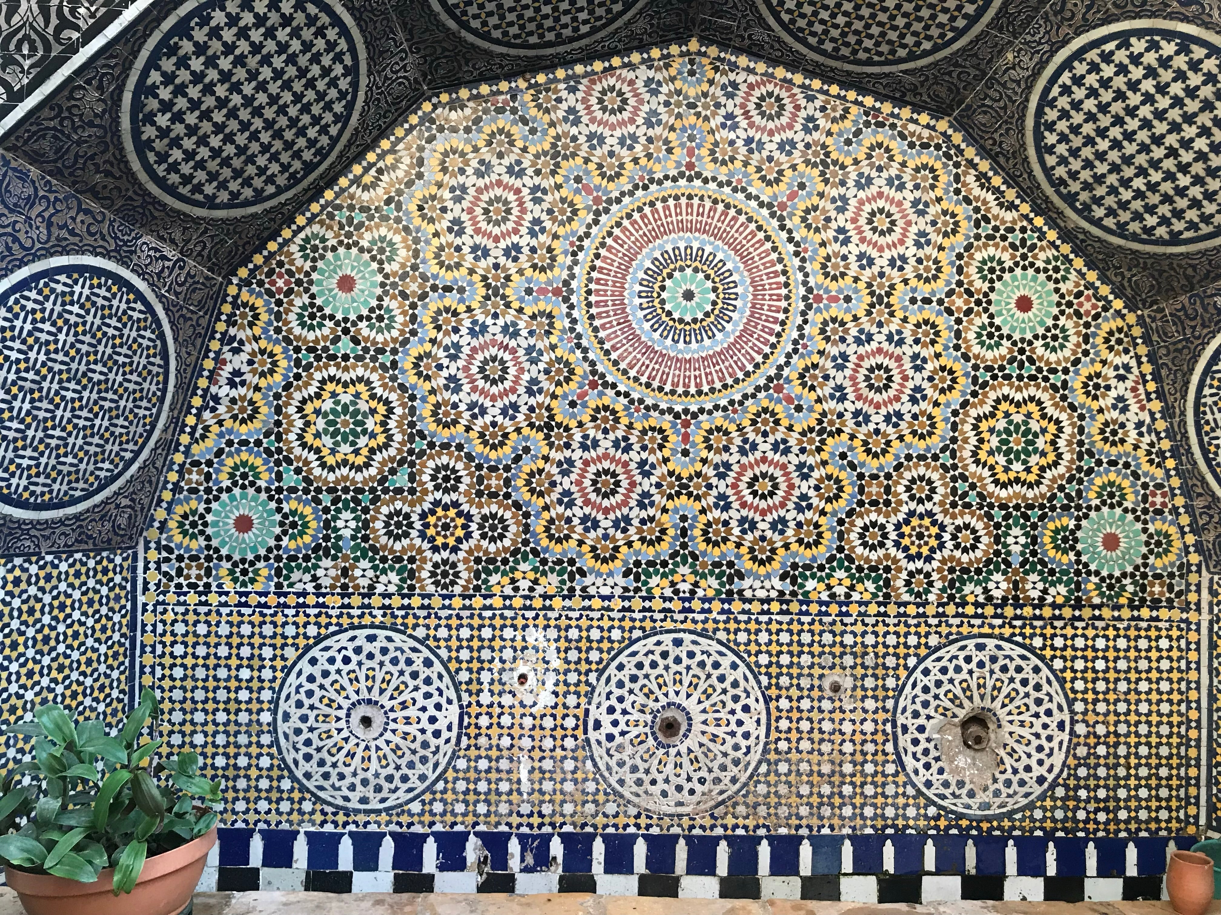 What makes Zellige clay tiles special? - Cemento Collection