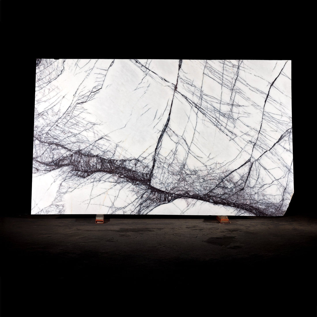 Lilac marble polished slab with white ground and lilac to violet veining