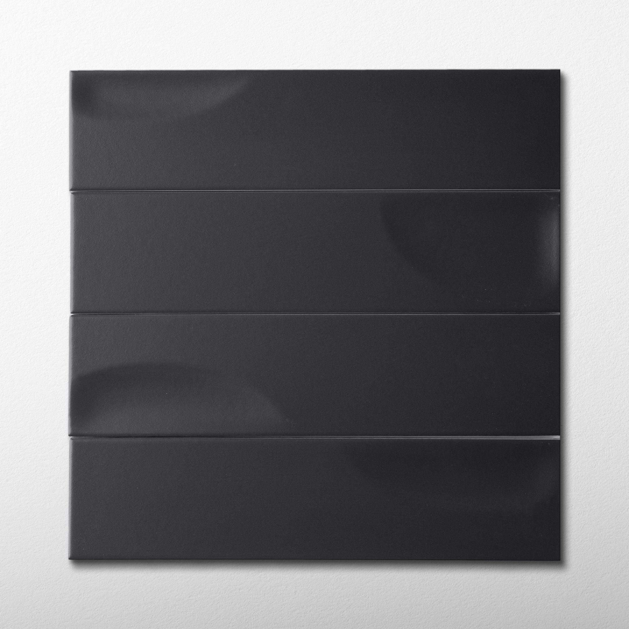 Hoop Wave 2.5x10 Phantom Black Ceramic Tile