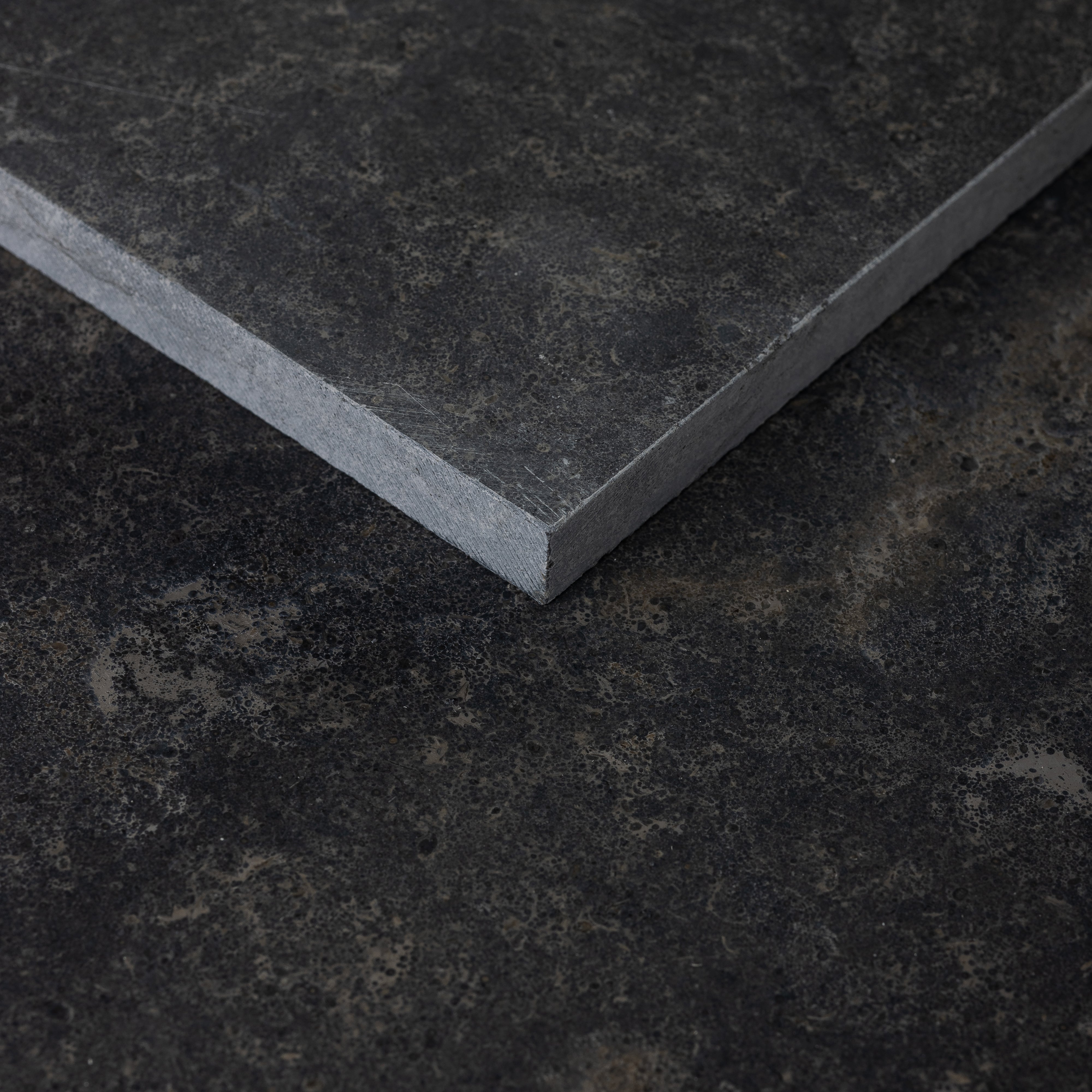 Lisbon Fossil Limestone 16x16 Leathered Tile