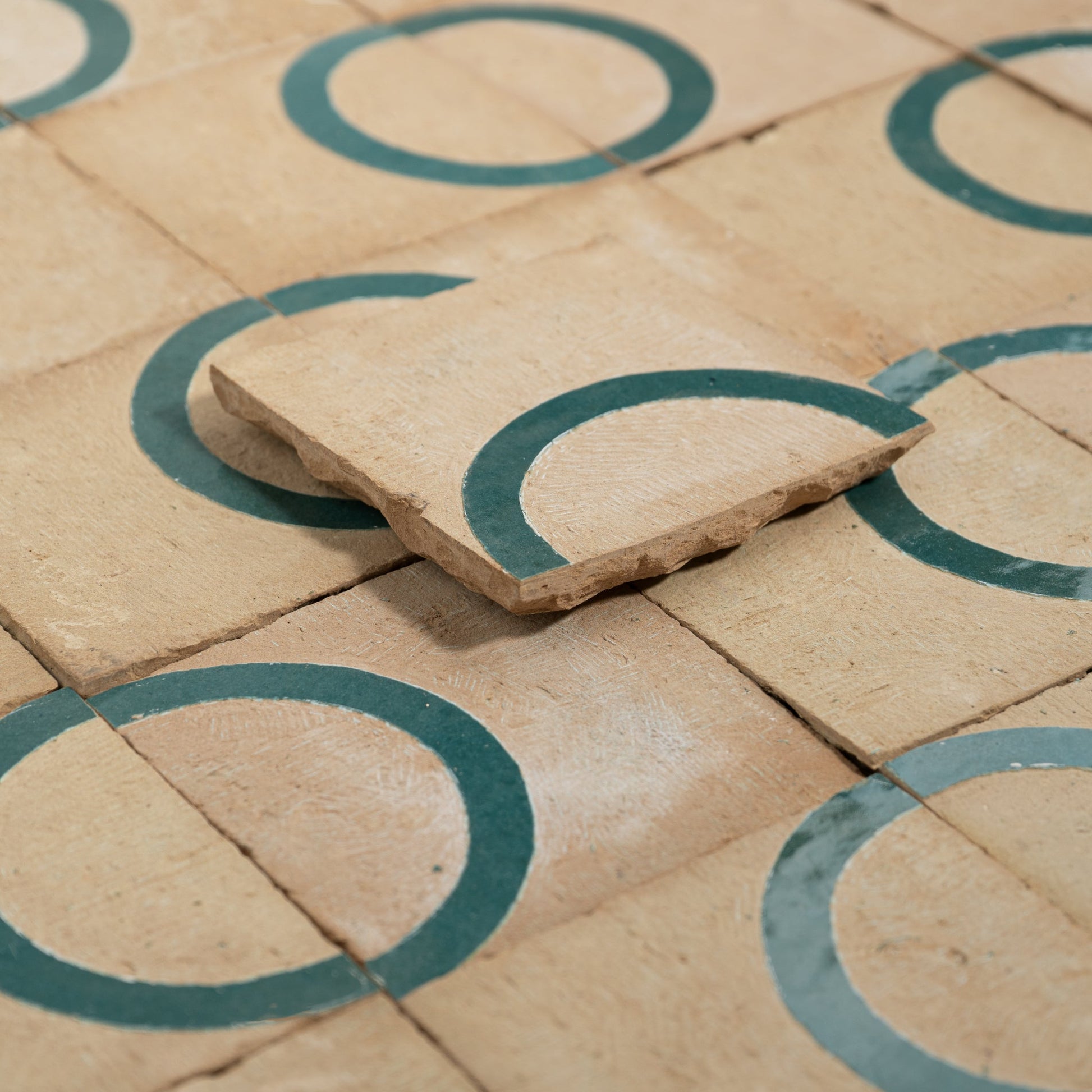 Chiseled 4x4 Circular Aquamarine Green Zellige Tile - Cemento Collection