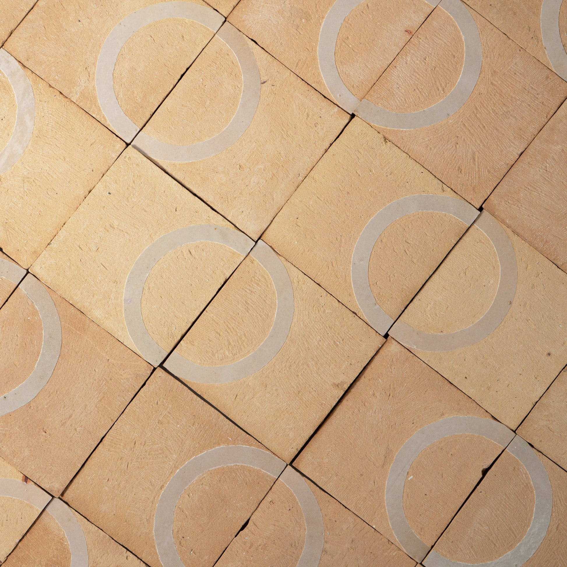 Chiseled 4x4 Circular Ecru White Zellige Tile - Cemento Collection