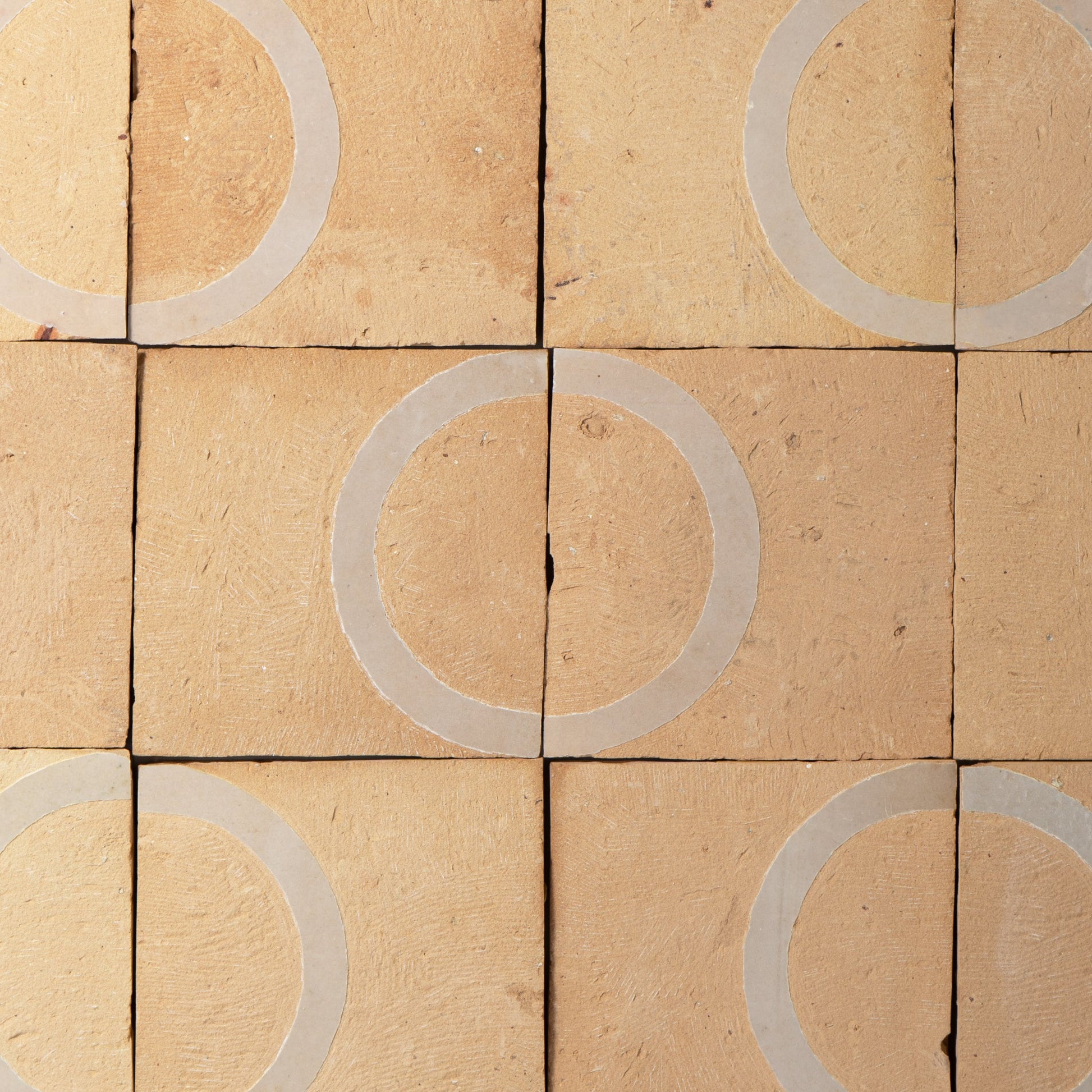 Chiseled 4x4 Circular Ecru White Zellige Tile - Cemento Collection