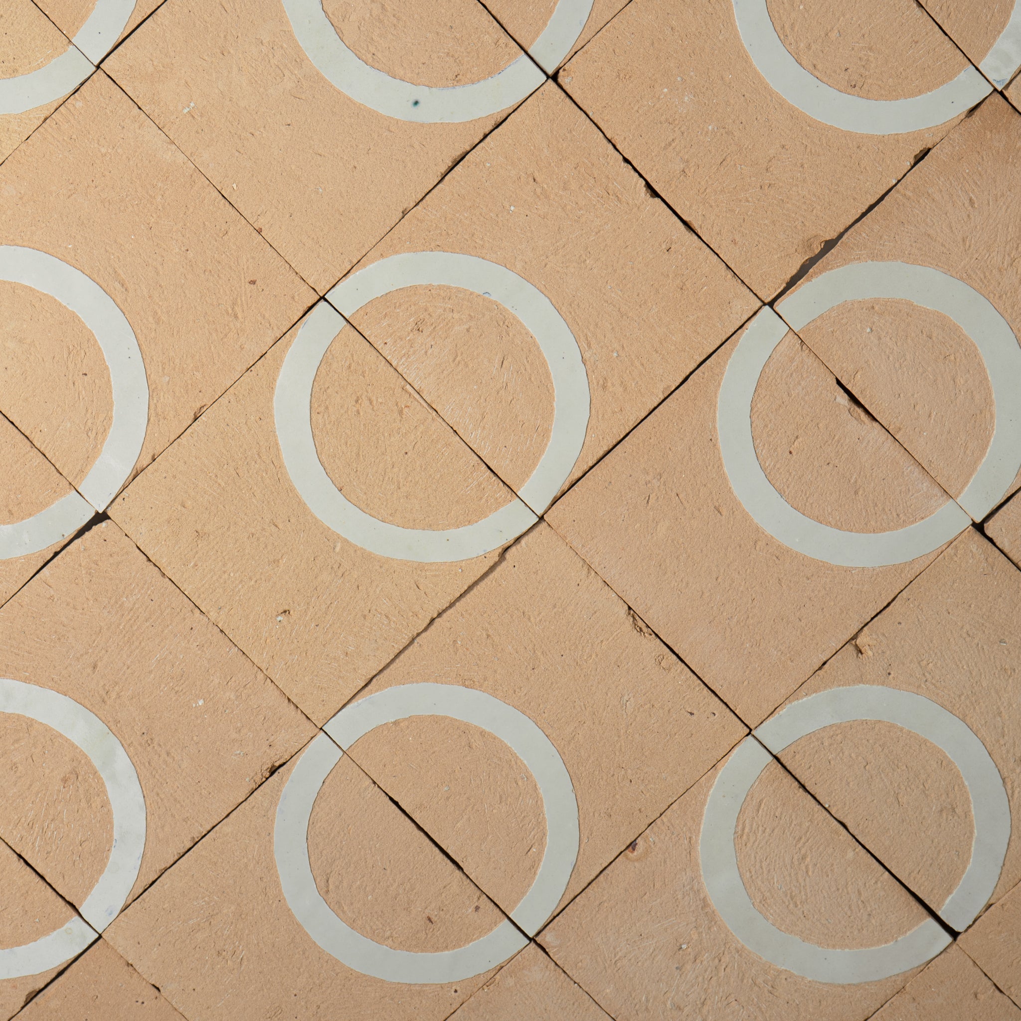 Chiseled 4x4 Circular Off White Zellige Tile - Cemento Collection