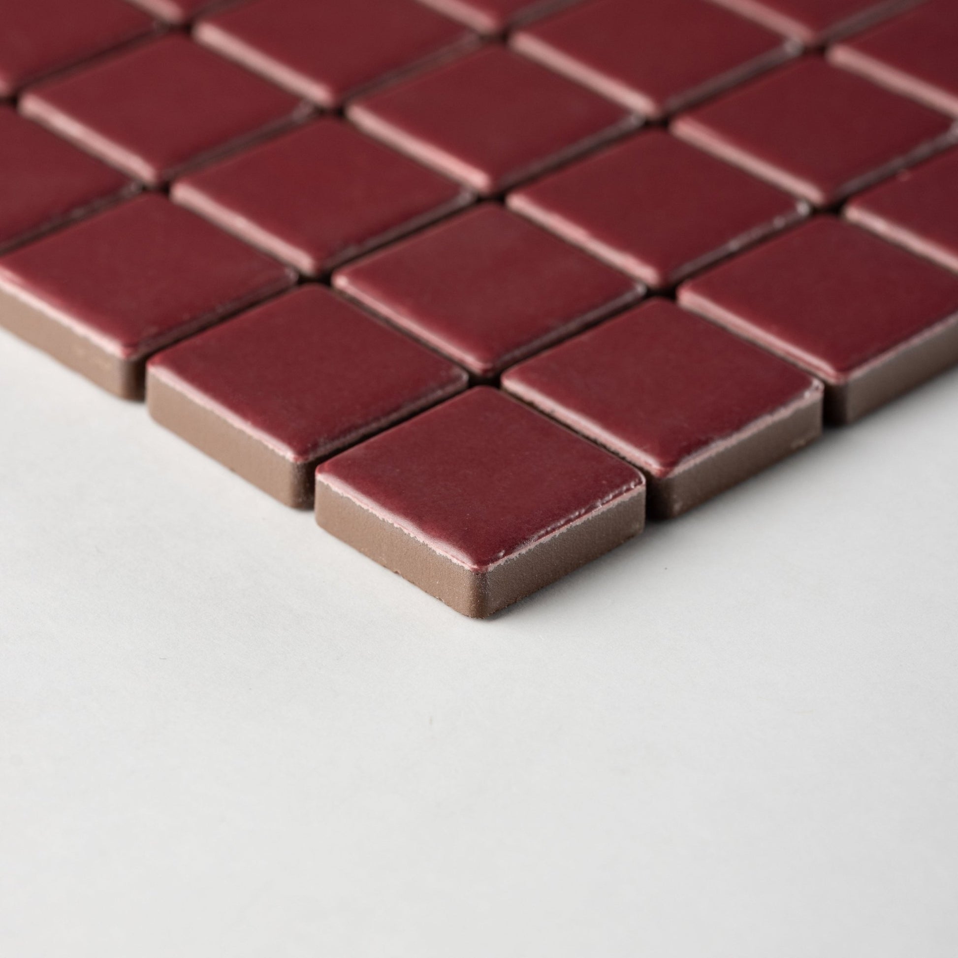 Chroma Grid | Pomegranate Red 1x1" Square Matte Mosaic Tile - Cemento Collection