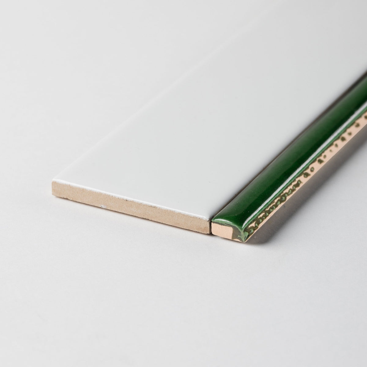 Handmade 1/2x8 Emerald Green Glossy Pencil Trim (Liner) - Cemento Collection