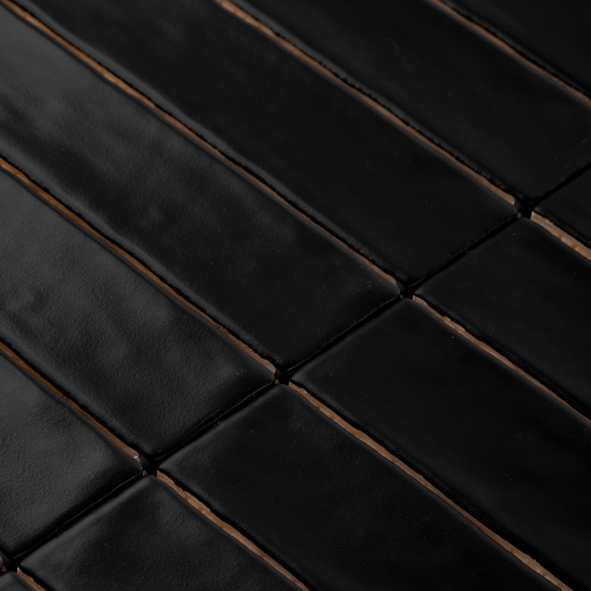 Matte Undulated Subway Tile