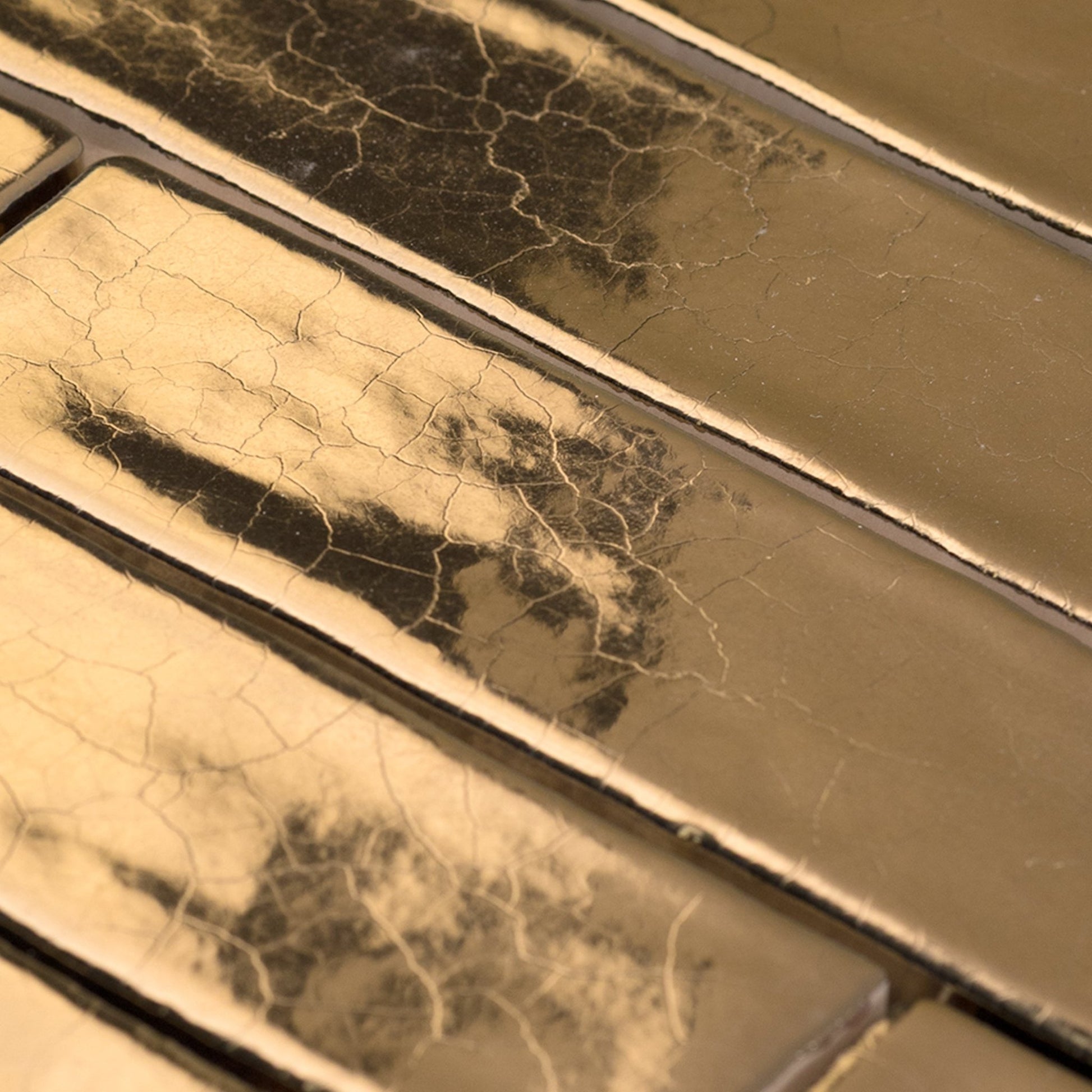  Gold Glossy Undulated Subway Tile