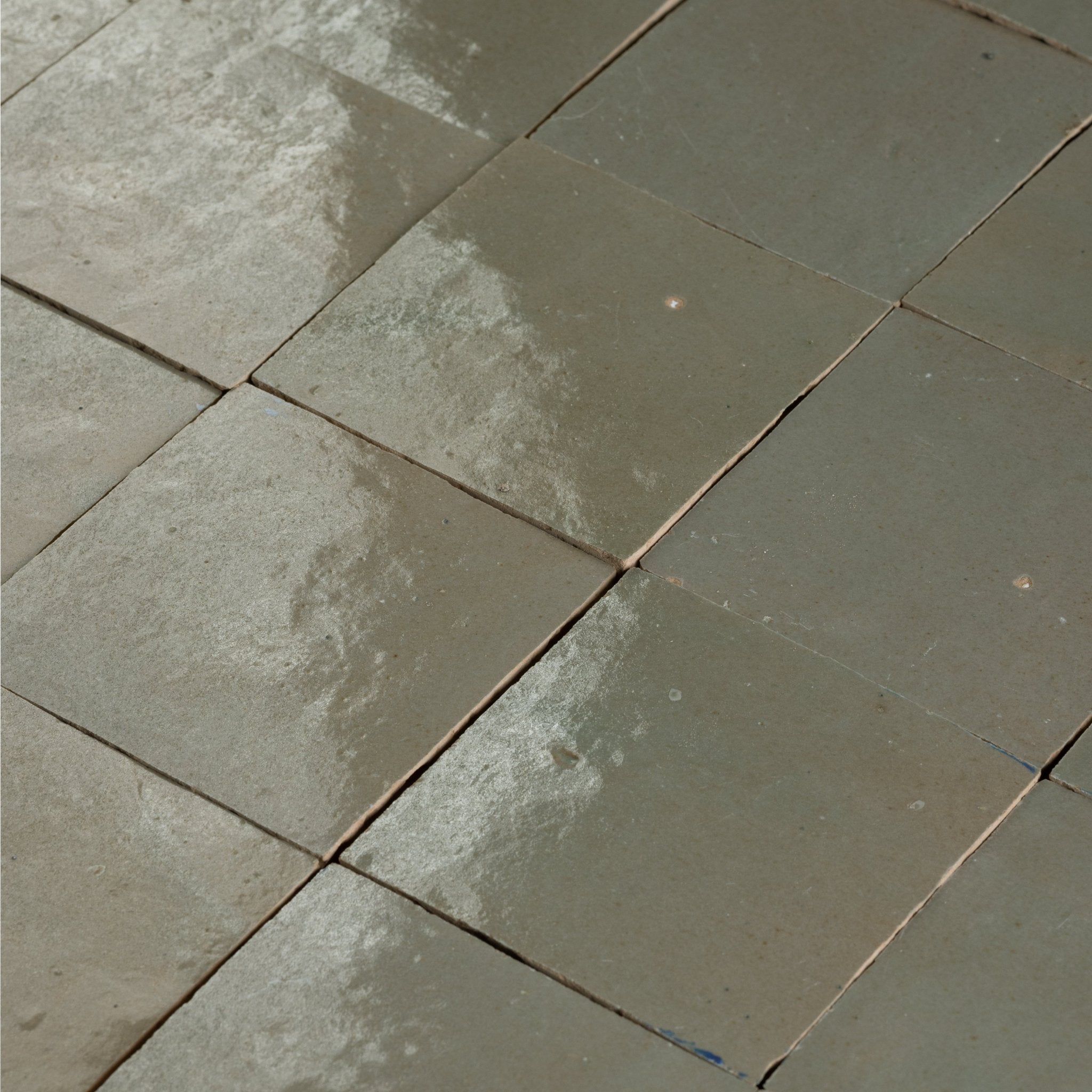 Handmade Moroccan Zellige 4x4 Earth Terracotta Tile - Cemento Collection