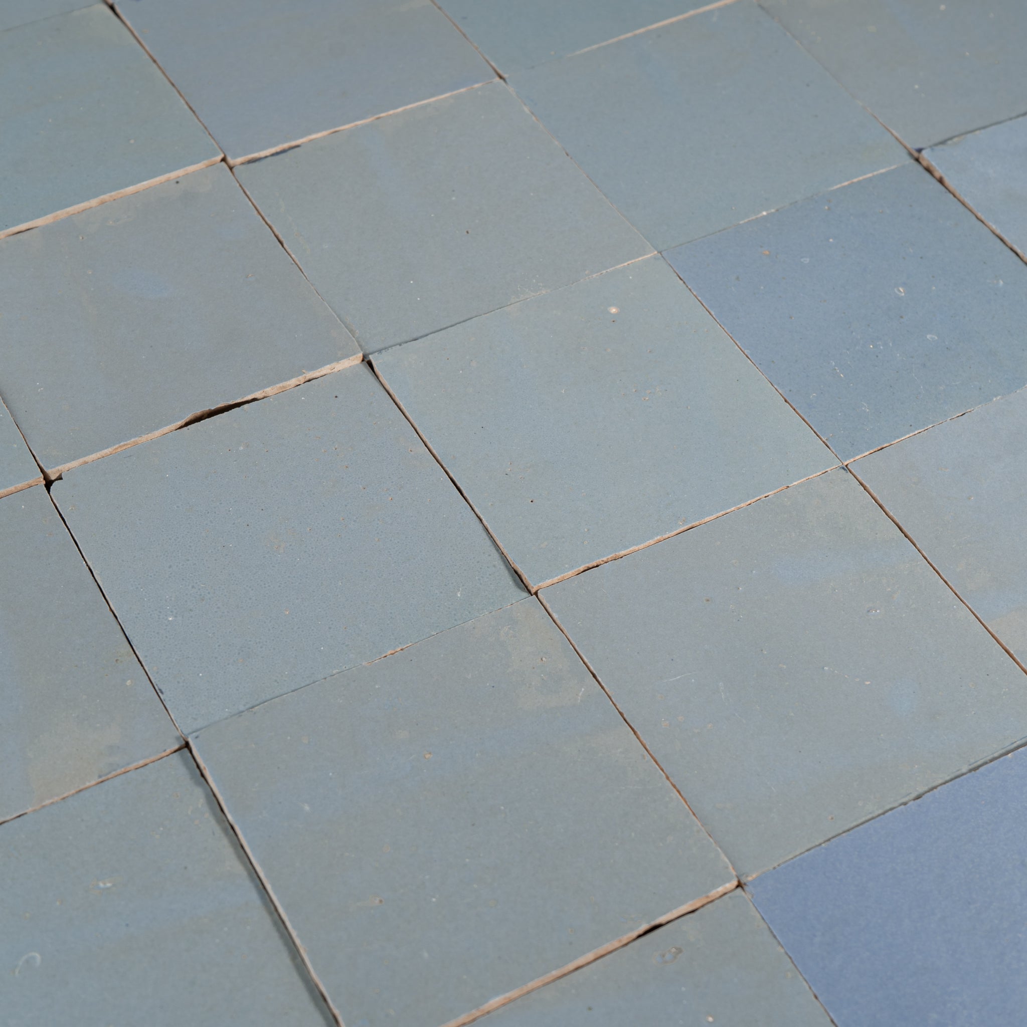 Handmade Moroccan Zellige 4x4 Violet Terracotta Tile | Cemento