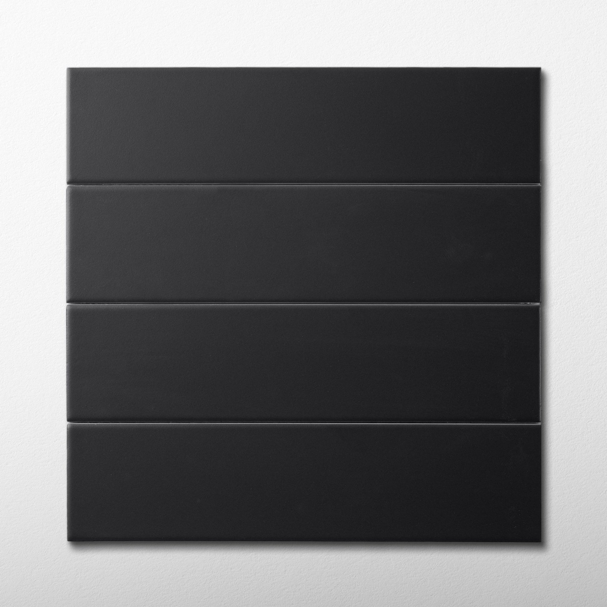 Hoop Straight 2.5x10 Phantom Black Ceramic Tile