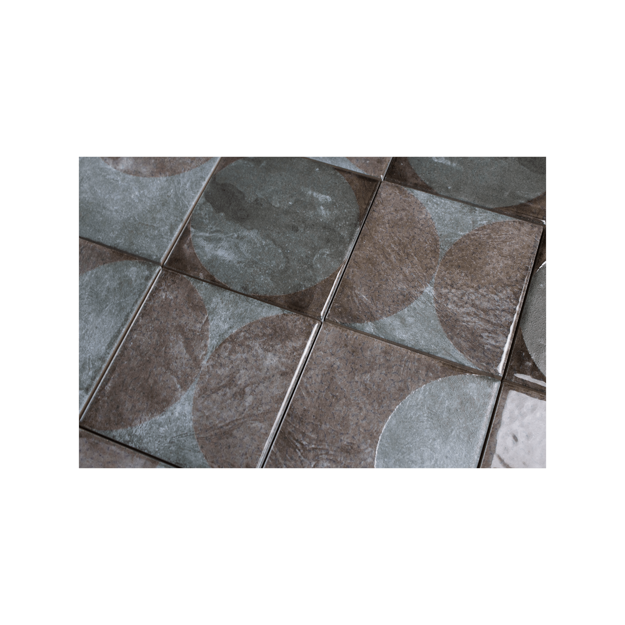 Moonlit Circular Silver Grey Porcelain Tile - Cemento Collection