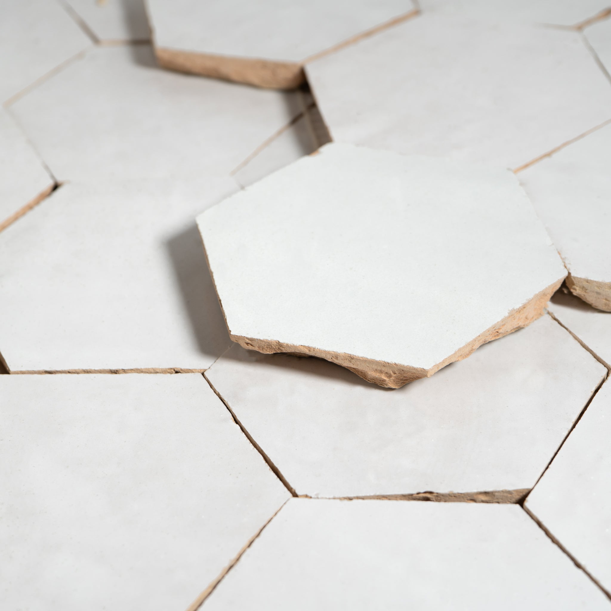 Moroccan Zellige Off White 4'' Hexagon Mosaic - Cemento Collection