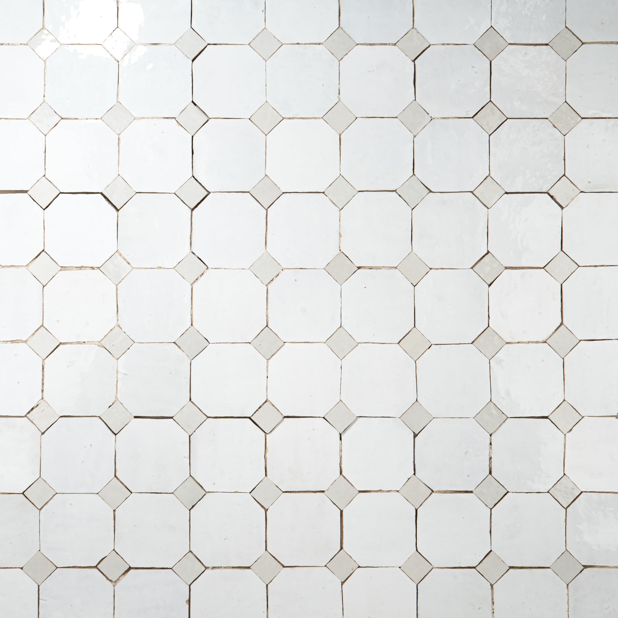 Moroccan Zellige Snow White Mosaic with Off White dots | Cemento