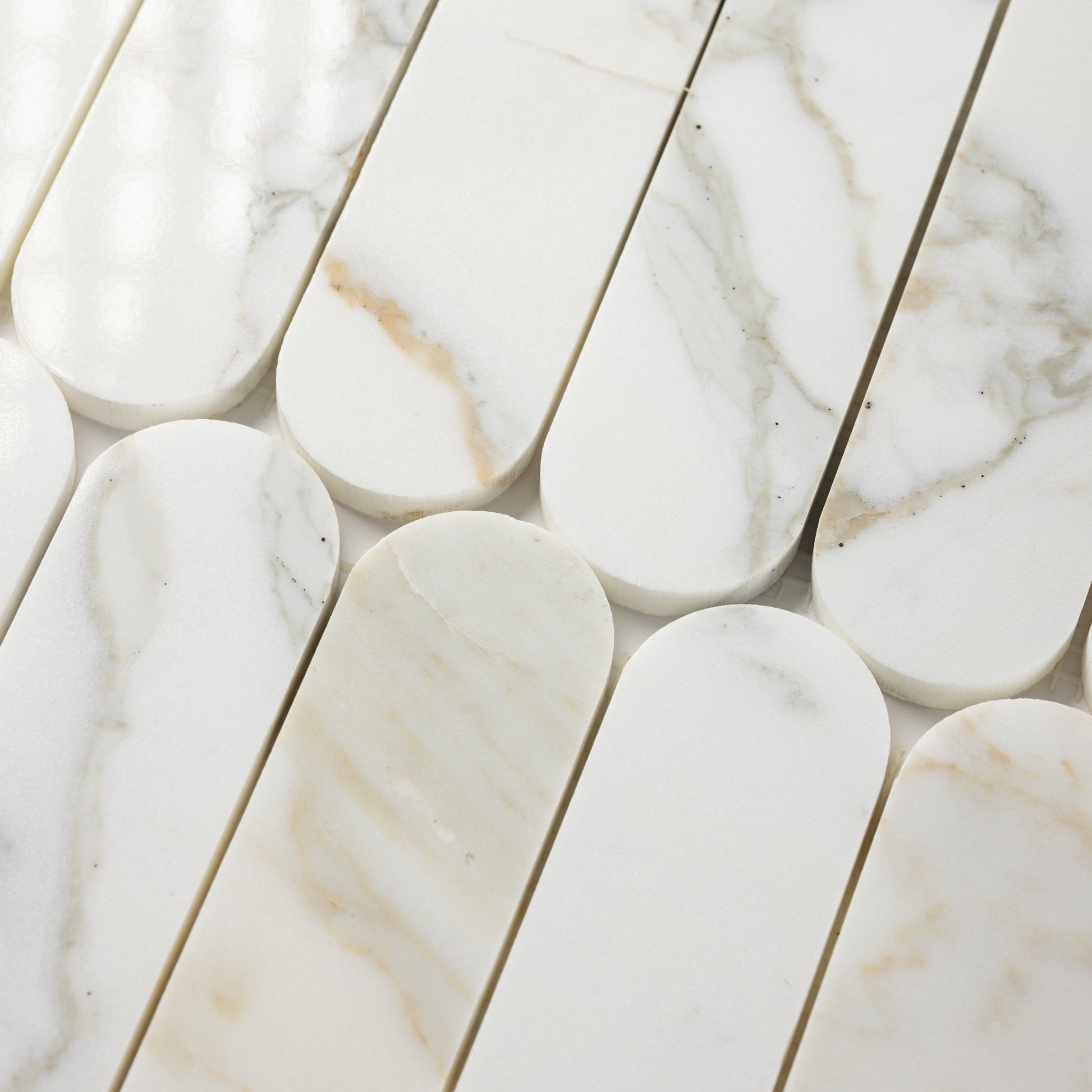 Pill Shape Calacatta Gold Marble Polished Mosaic Tile - Cemento Collection