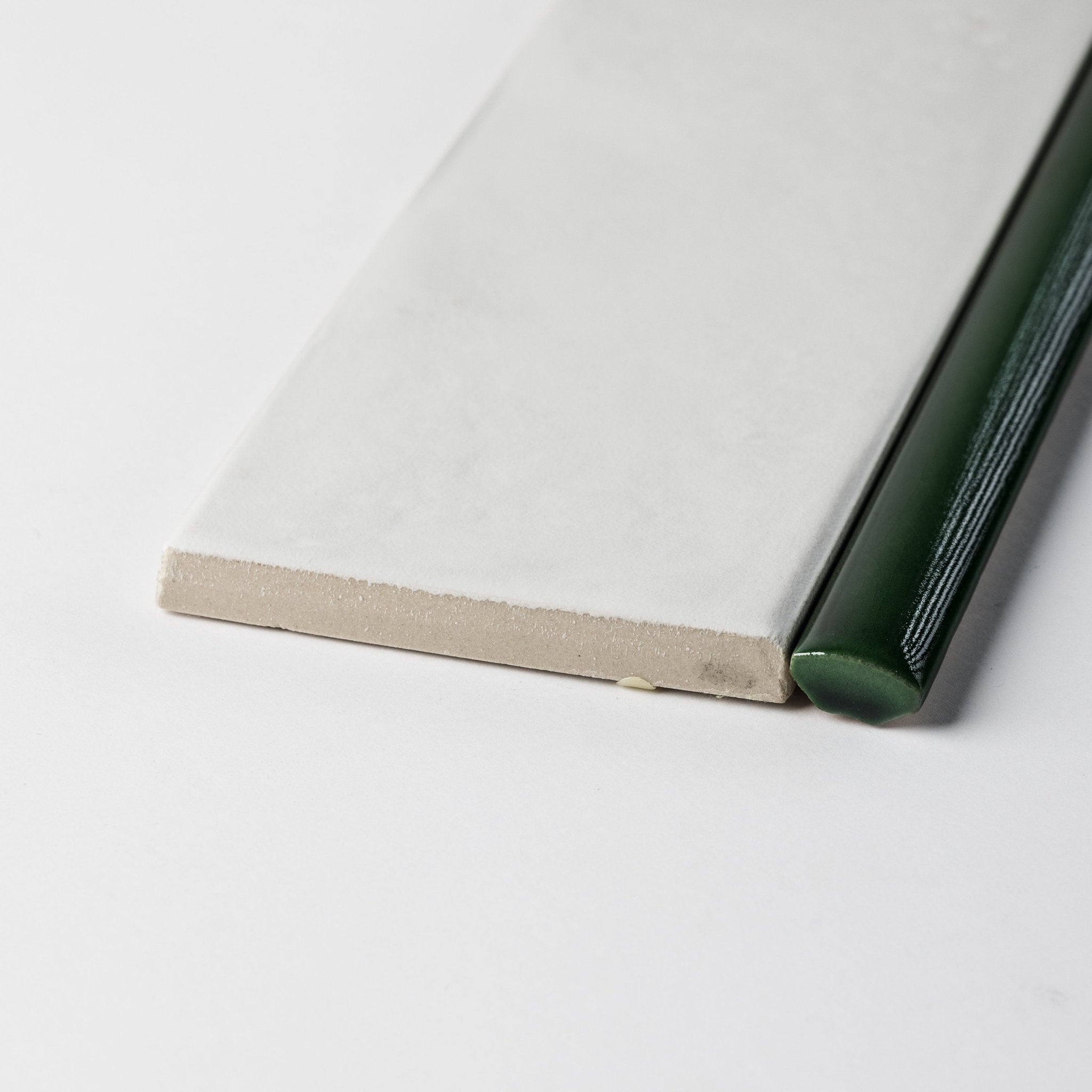 Puzzle Plus Emerald Green Glossy Pencil - 1⁄2X12 - Cemento Collection