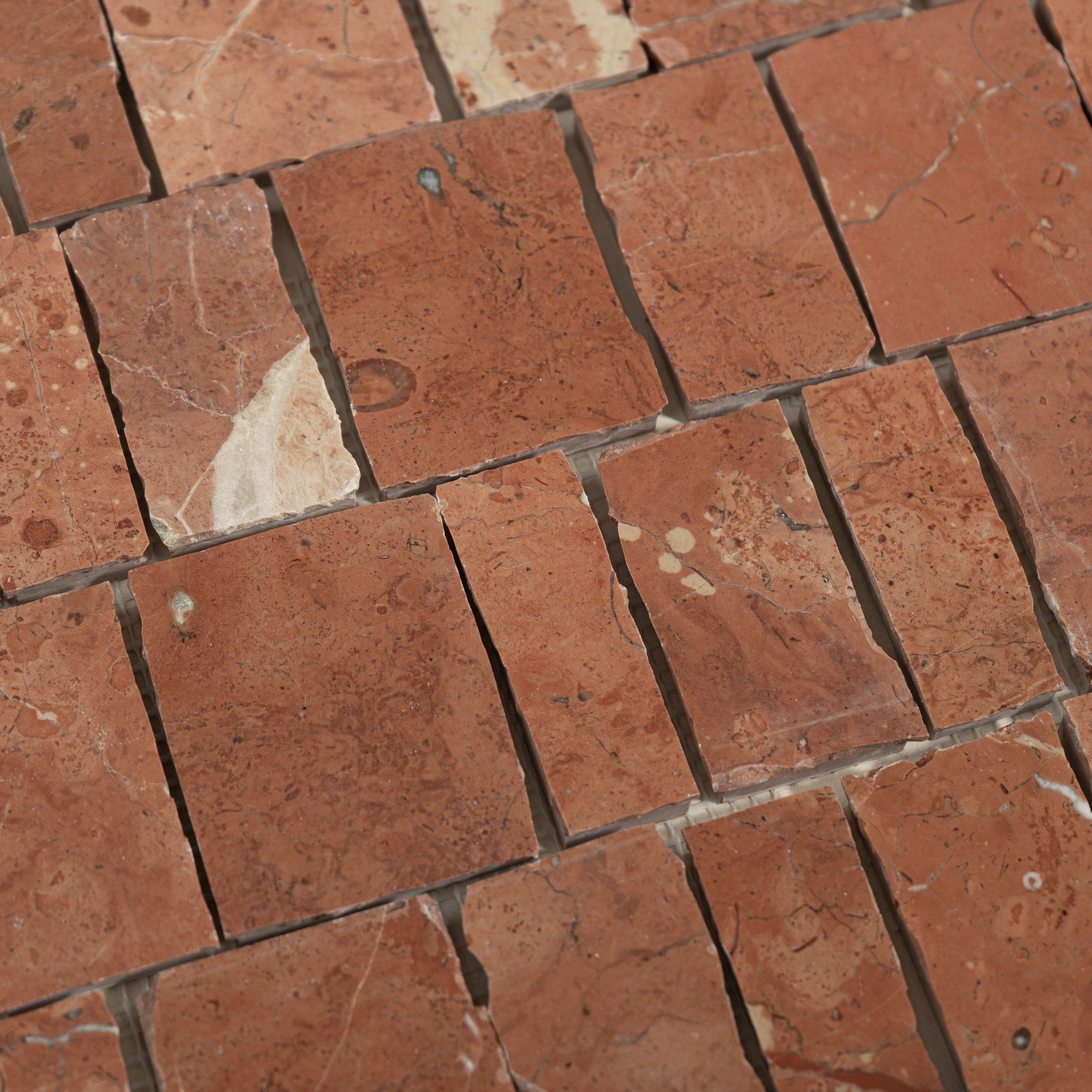 Scarpa Rojo Alicante Marble Polished Mosaic Tile | Cemento