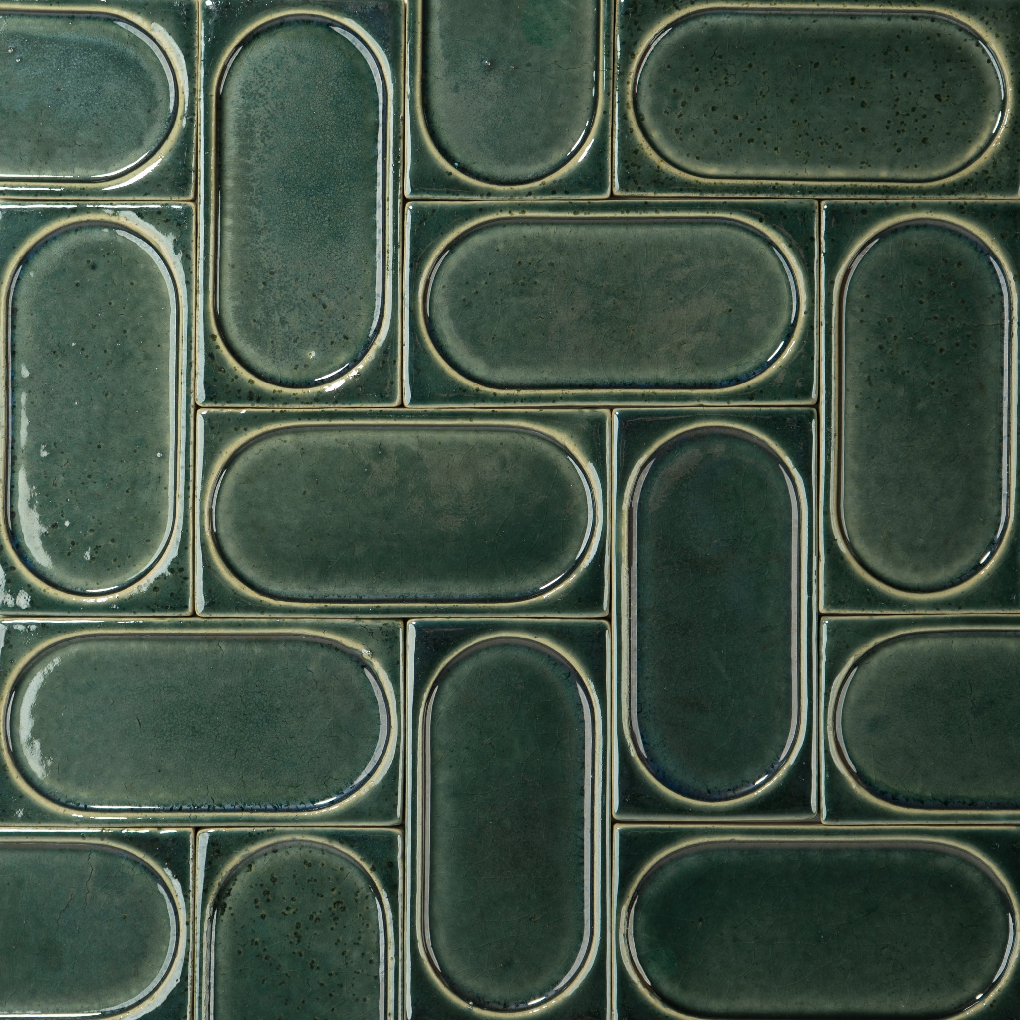 Glossy stoneware tile